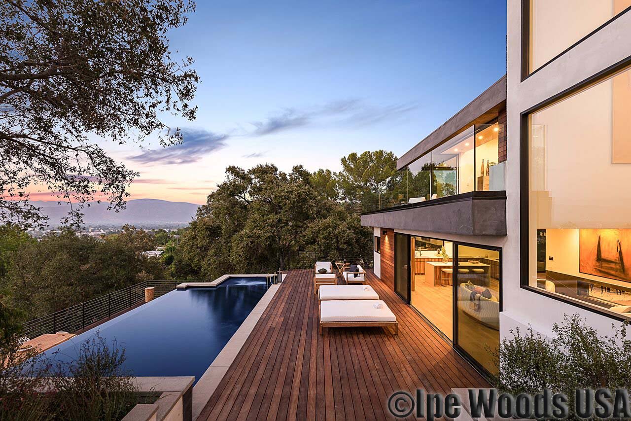 Customer Project's Decking