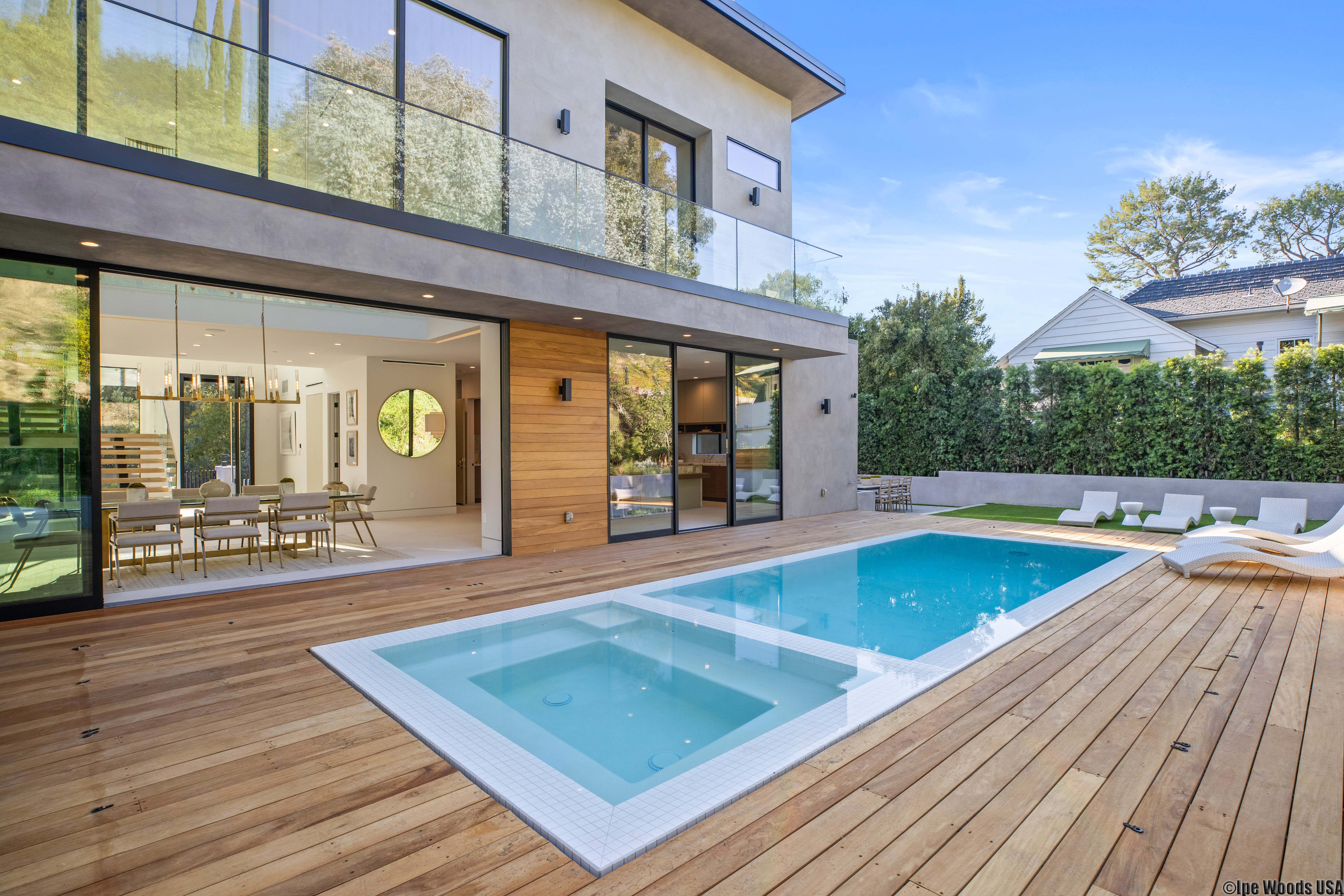 Customer Project's Decking